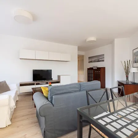 2br Centric Flat 5 Min Walk To Las Canteras Beach Apartment *