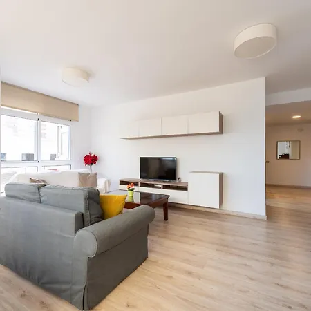 2br Centric Flat 5 Min Walk To Las Canteras Beach